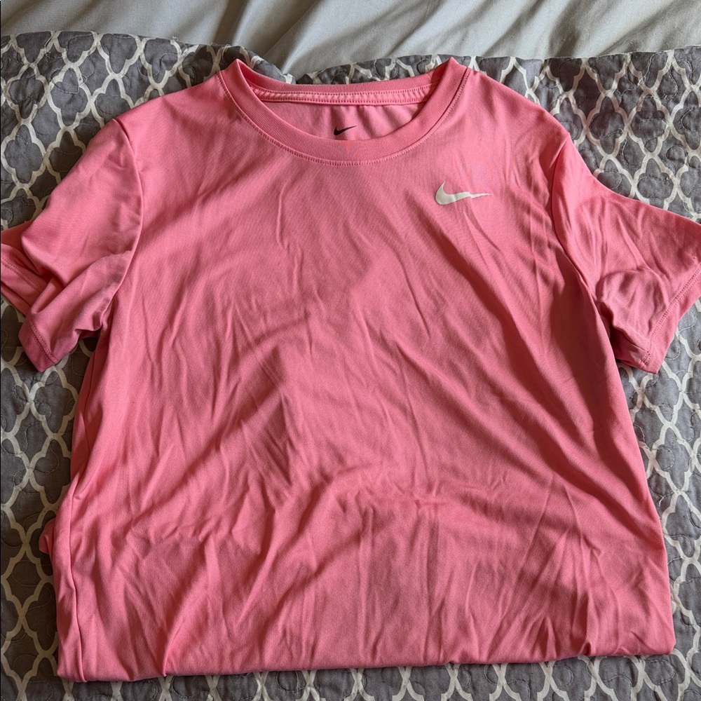 Nike Women's Short Sleeve Pink Tee